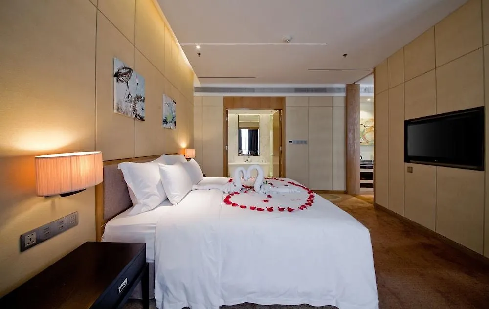 Zhuhai Palm Spring Hotel 5*,