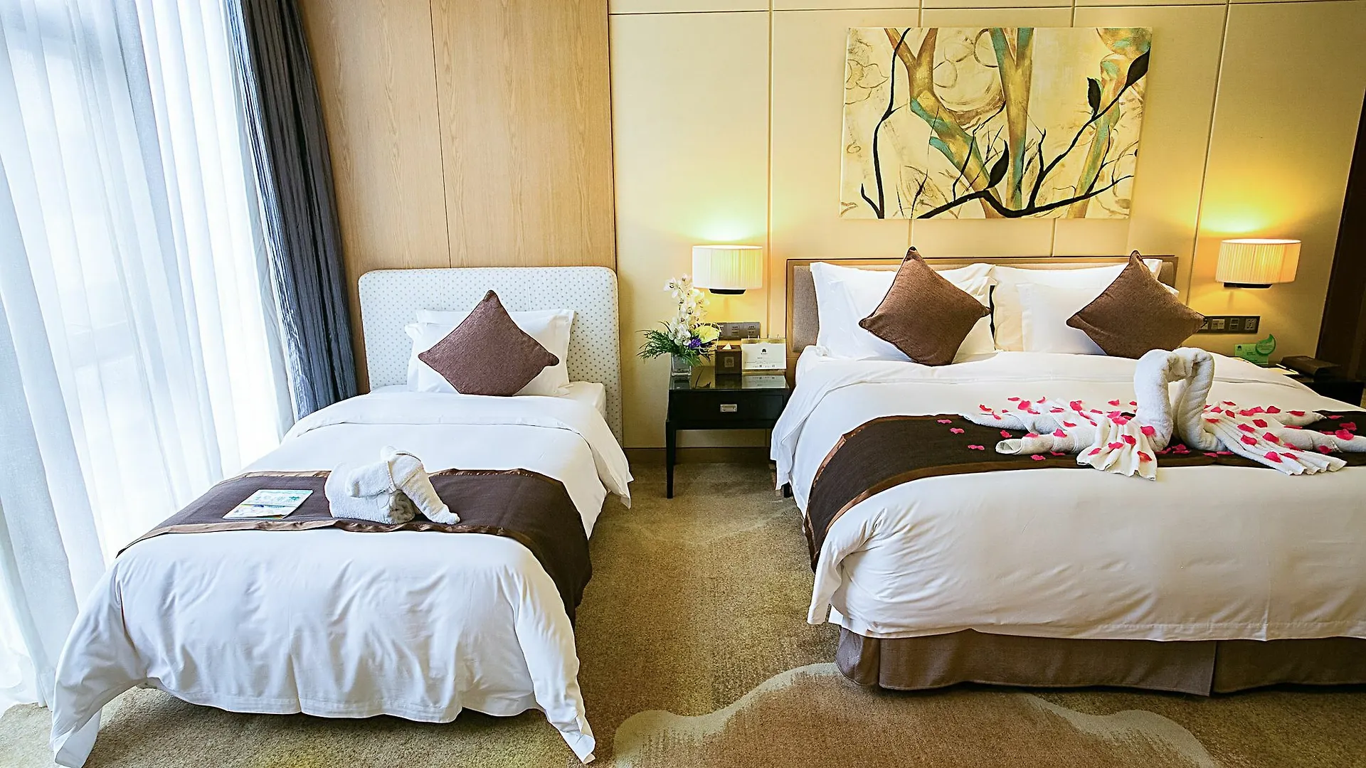 Zhuhai Palm Spring Hotel 5*,  China