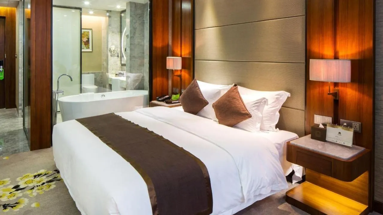 Zhuhai Palm Spring Hotel 5*,